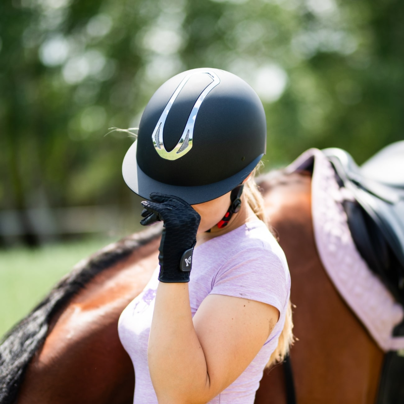 Каска (шолом) York Amethyst Shiny Silver M: 55–57 cm Каска (шолом) York Amethyst Shiny Silver M: 55–57 cm
